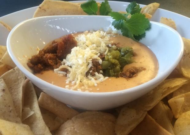 Slam Dunk: Comida Cantina’s Queso Fundido